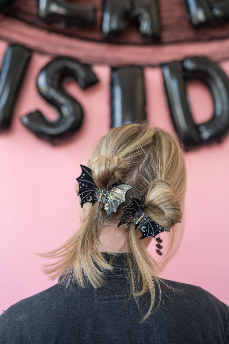 Bat Hair Claw