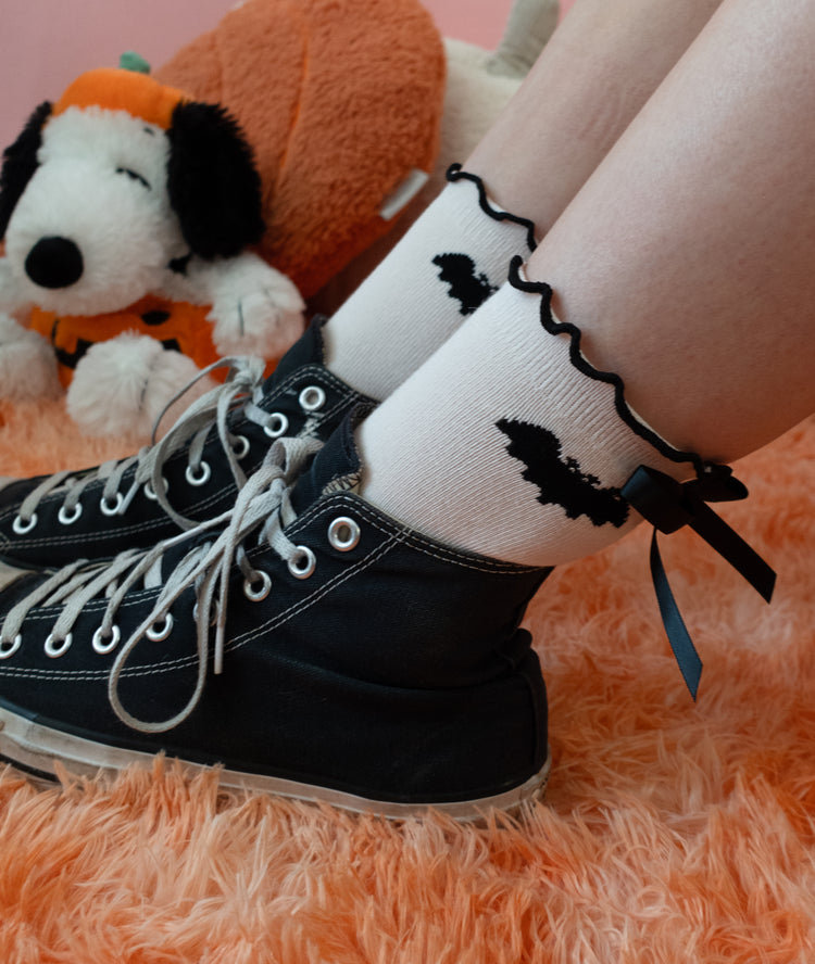 Bat Ruffle Bow Socks