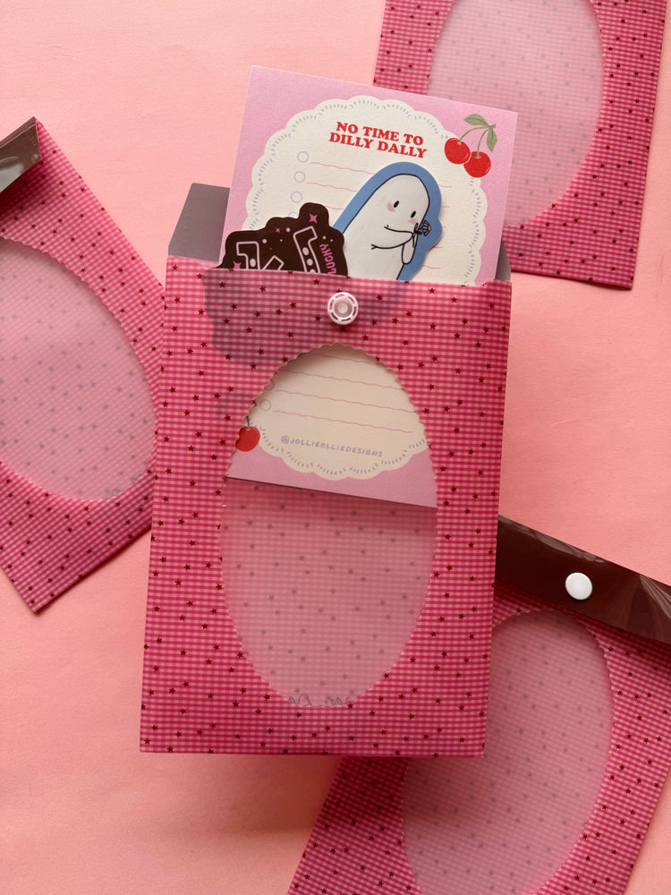Gingham Envelope Sleeve